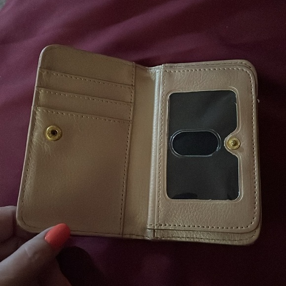 Buxton Gold mini wallet - Picture 2 of 3